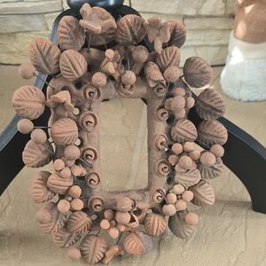 Decorative Rustic Brown Leaf & Berry Photo Frame